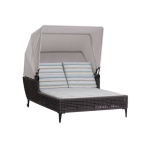 Genval Daybed w/ Sunbrella Canopy